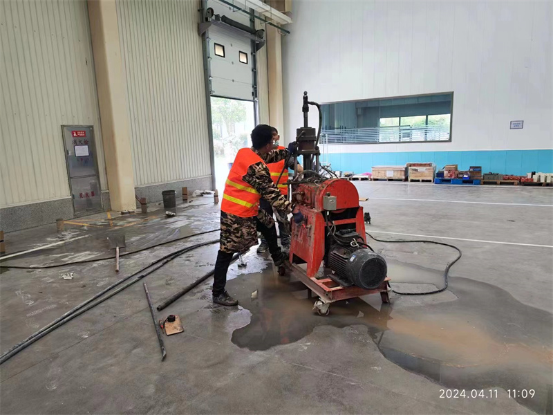 罗江厂房地面下沉塌陷注浆加固施工